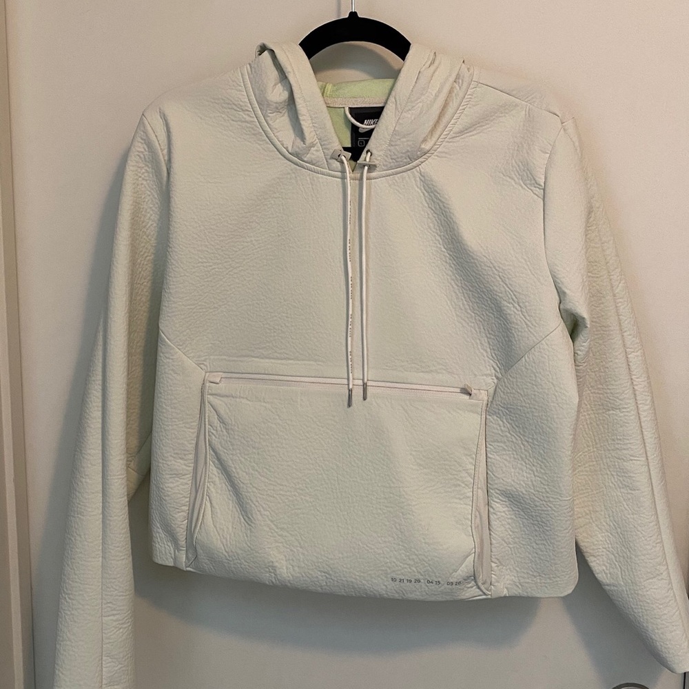 BRAND NEW LIMITED EDITION NIKE SWEATSHIRT